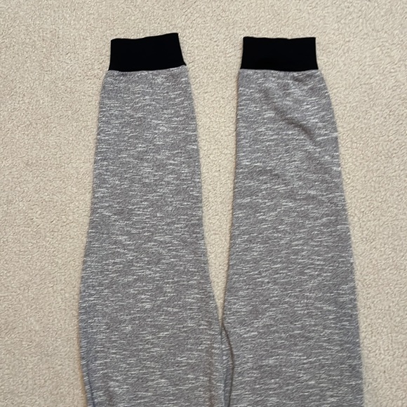 Adidas Grey Sweatpants Size 14-16 - Picture 7 of 8